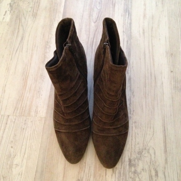 Vaneli Booties - Picture 2 of 4